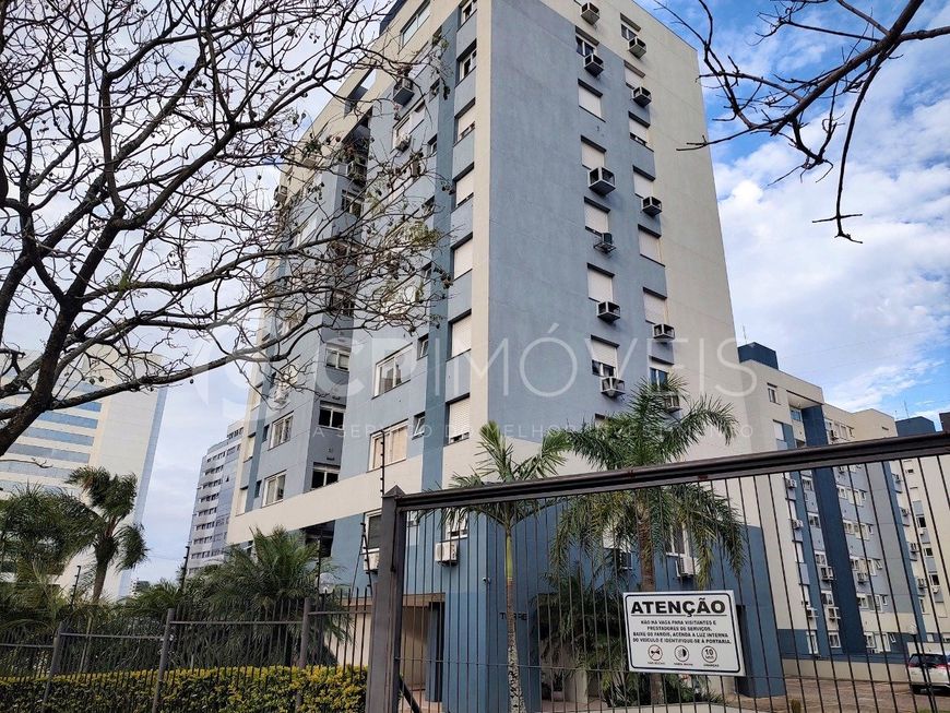Apartamentos em Porto Alegre, no bairro Chácara das Pedras, à venda.
