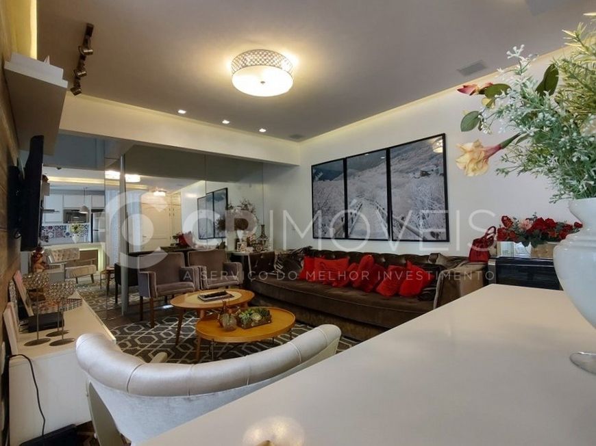 Apartamentos em Porto Alegre, no bairro Chácara das Pedras, à venda.