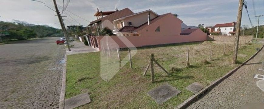Excelente terreno de esquina com vista para o Guaíba