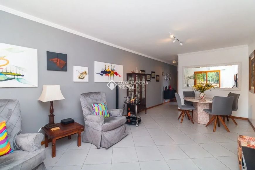 Imóvel para venda possui 93 m², com 2 quartos, bairro Partenon - Porto Alegre - RS