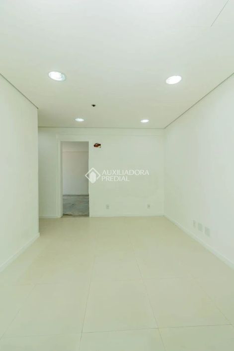 Na Rua: Almirante Barroso, excelente Conjunto Comercial.