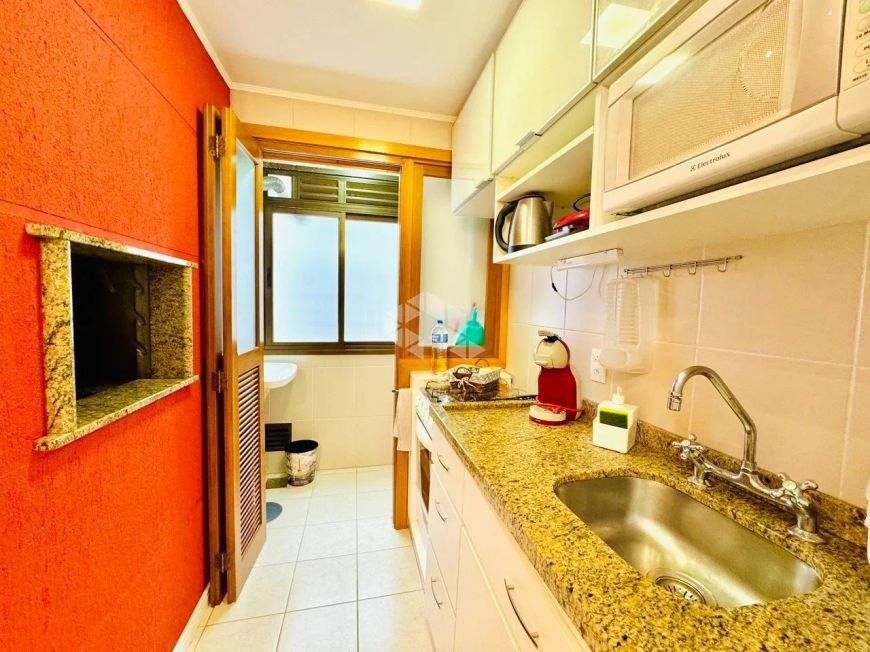 Apartamento 1 dormitório, 1 suíte e 1 vaga, Menino Deus, Porto Alegre.
