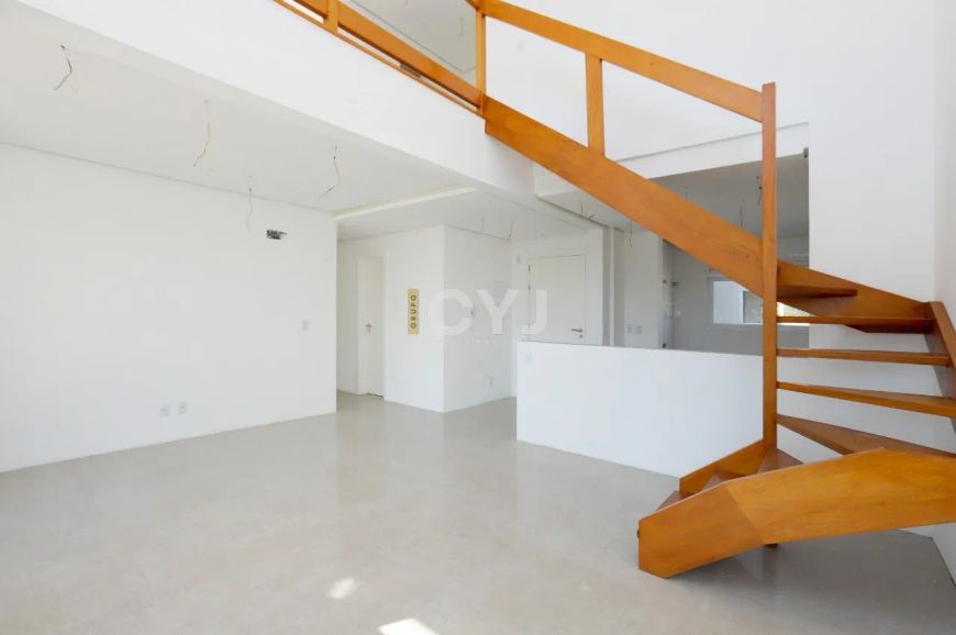 Excelente cobertura com 3 quartos sendo 1 suíte com sacada no bairro Jardim Itu.