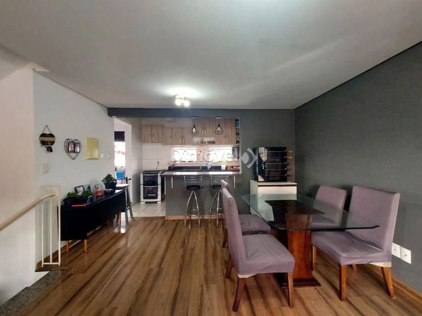 VENDA, CASA com 191.65m², 3 dormitório(s), 4 vaga(s). Camaquã, Porto Alegre.