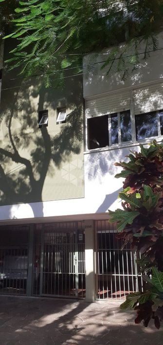 Apartamento Térreo 1 quarto, com área externa aberta, Bairro Menino Deus, Porto Alegre/RS