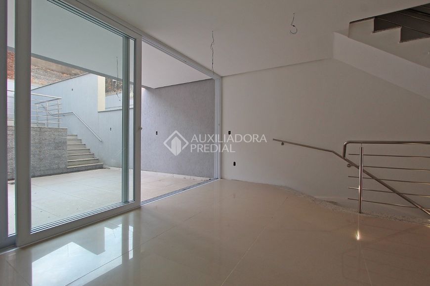 Apartamento para venda com 204 metros quadrados com 3 quartos em Jardim Itu - Porto Alegre - RS