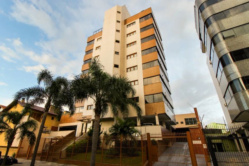 Cobertura à venda no Jardim Itu com 210m² e 3 dormitórios/quartos disponíveis.