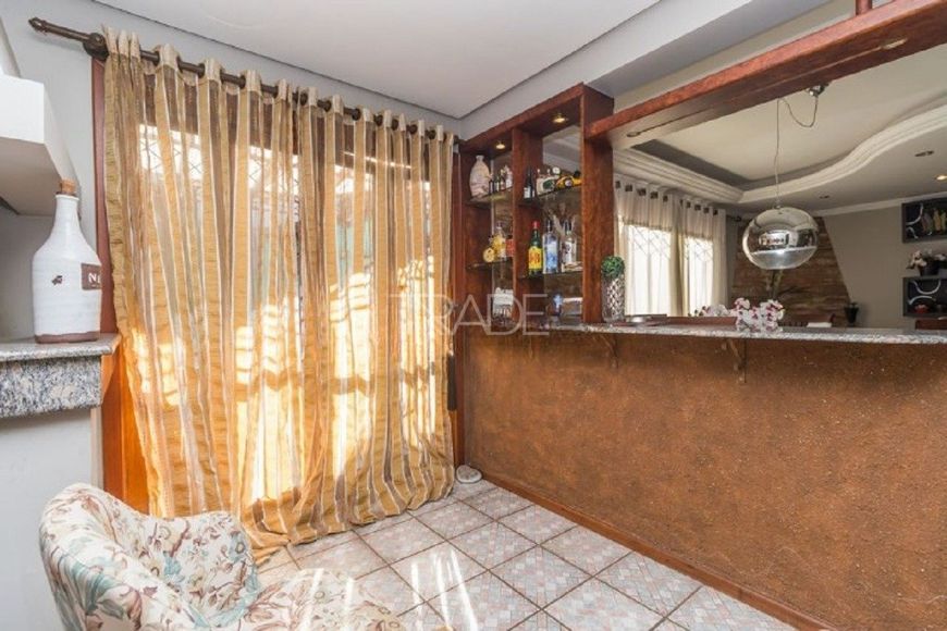 Casa em condomínio, próximo ao Jardim Verde, zona sul de Porto Alegre.