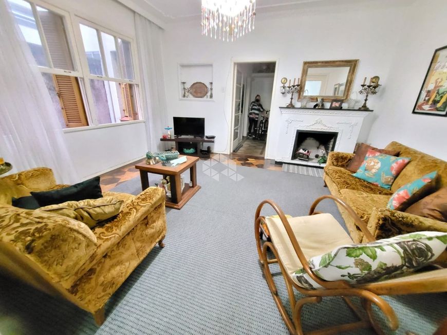 Apartamento para venda de 3 dormitórios de frente no bairro Cidade Baixa em Porto Alegre/RS.