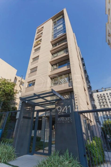 Apartamento com 2 quartos 1 sendo suíte, no bairro Moinhos de Vento