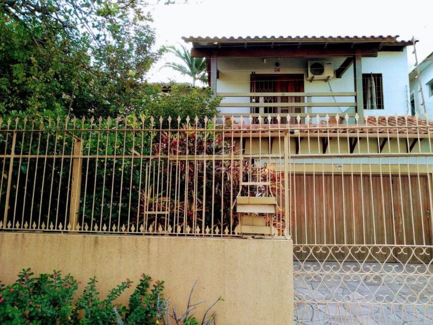 Apartamento para Venda - 240m², 3 dormitórios, sendo 1 suites, 2 vagas - Nonoai