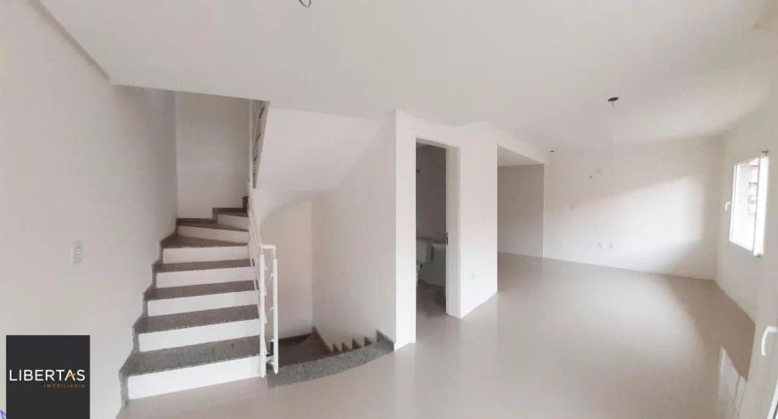 Casa para Venda - 123m², 2 dormitórios, sendo 1 suites, 2 vagas - Camaquã
