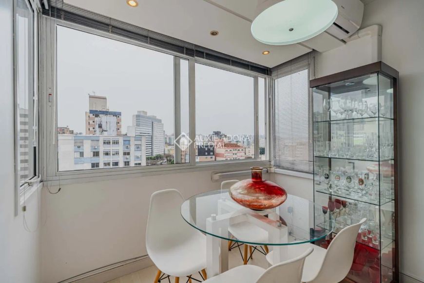 Apartamento 1 dormitório/ Suíte com 2 Vagas no Centro Mobiliado!!
