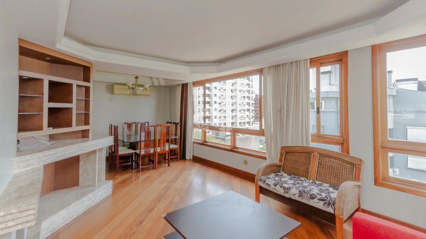 Apartamento com 4 quartos e 1 vaga dupla no bairro Mont Serrat