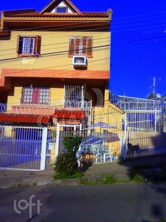 Casa à venda em Camaquã com 226 m², 3 quartos, 1 vaga