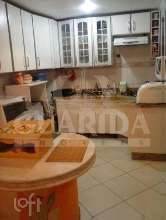Casa à venda em Camaquã com 226 m², 3 quartos, 1 vaga