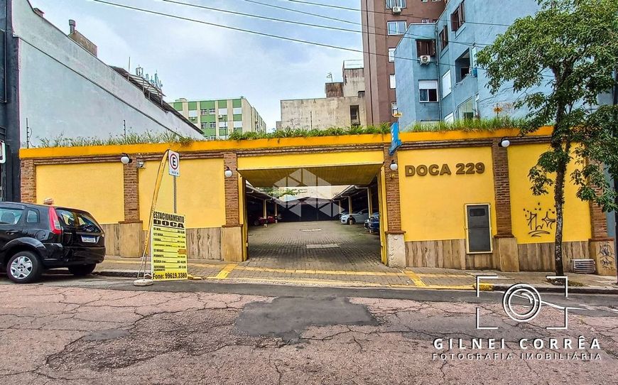 Terreno / estacionamento na rua General Portinho, centro de Porto Alegre.