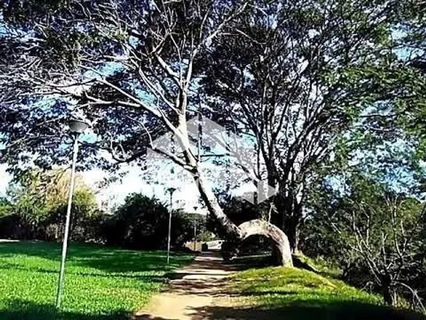 Terreno no bairro Humaitá em Porto Alegre com 2.050 m2.