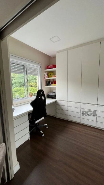Ótimo apartamento no Condomínio Terra Nova Nature, andar alto, semi mobiliado, linda vista. Possui l