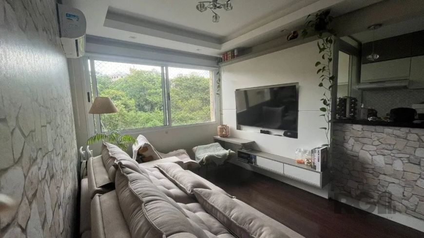 Ótimo apartamento no Condomínio Terra Nova Nature, andar alto, semi mobiliado, linda vista. Possui l