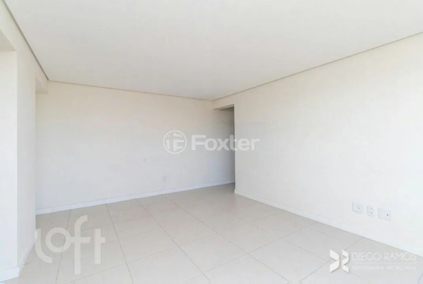 Apartamento à venda Avenida Eduardo Prado, Cavalhada - Porto Alegre