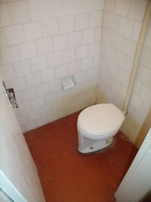 Ponto Comercial/Loja à Venda no Bairro Azenha com 49 m² de Área Útil Disponível