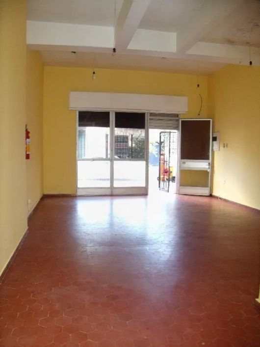 Ponto Comercial/Loja à Venda no Bairro Azenha com 49 m² de Área Útil Disponível
