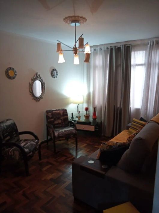 Excelente apartamento fundos, posição solar leste, de 03 Dormitórios semi mobiliado , banheiro socia