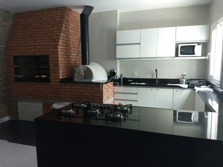 Excelente apartamento fundos, posição solar leste, de 03 Dormitórios semi mobiliado , banheiro socia