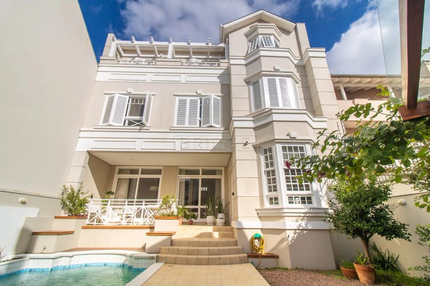 Casa na Chácara das Pedras c piscina e 5 suítes
