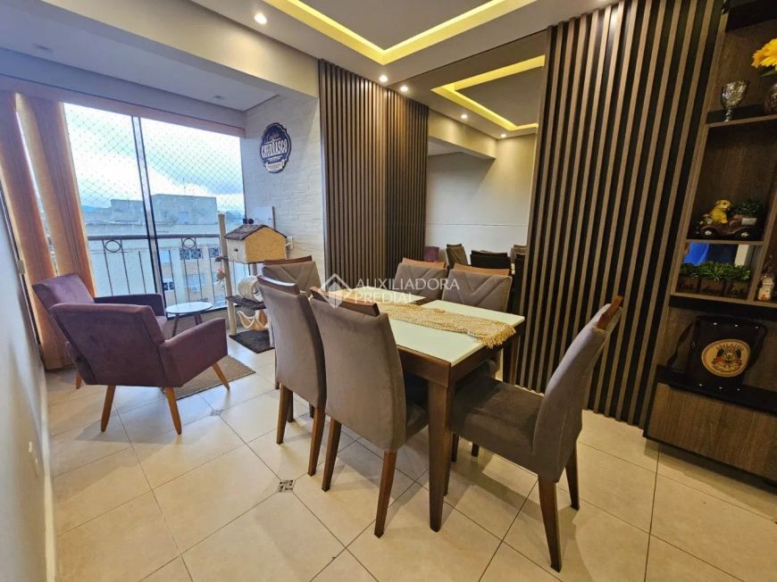 Lindo apartamento decorado e mobiliado de 2 dormitórios, vaga e infra na ZN