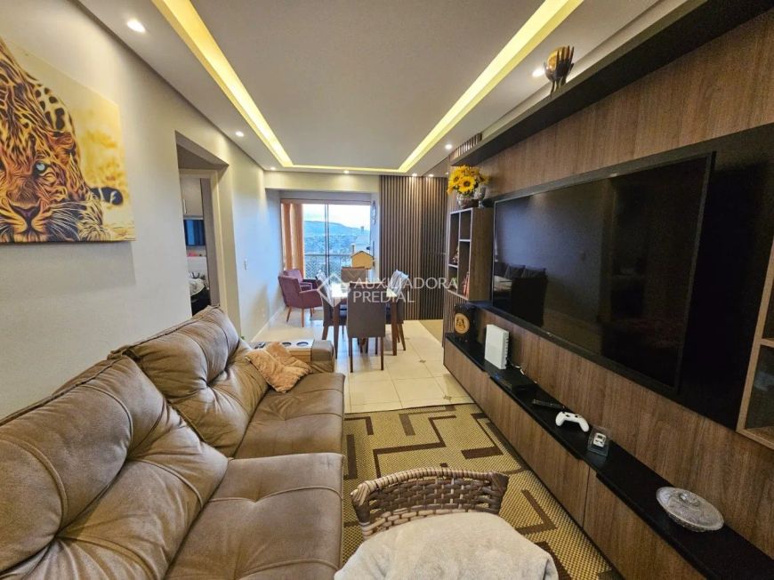 Lindo apartamento decorado e mobiliado de 2 dormitórios, vaga e infra na ZN