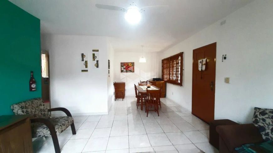Casa 3 dormitórios no bairro Hípica em Porto Alegre