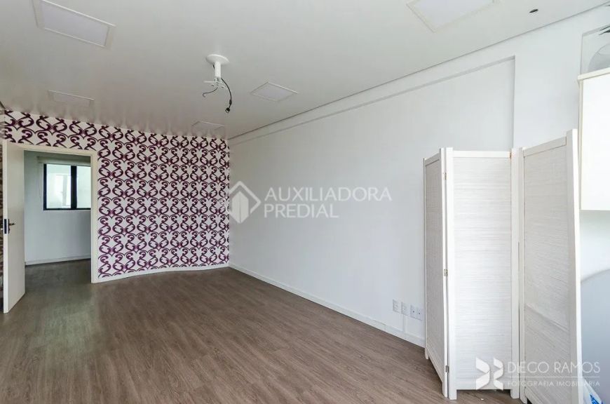 Comercial no bairro Menino Deus