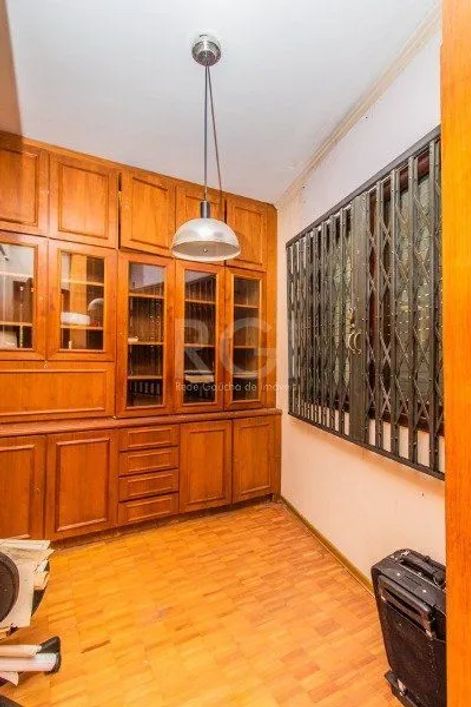 Casa para Venda - 408m², 3 dormitórios, sendo 3 suites, 4 vagas - Chácara das Pedras