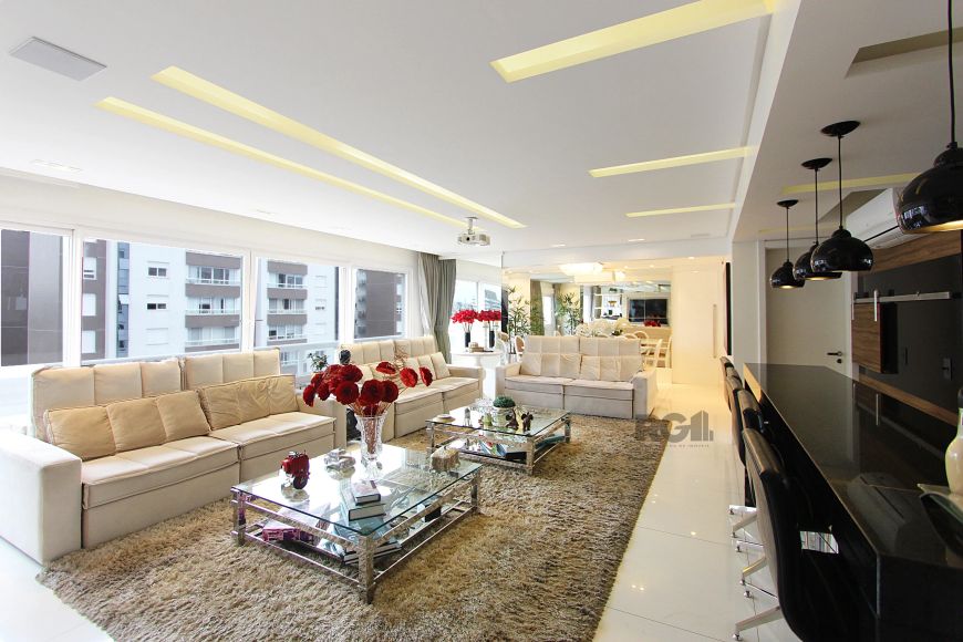 Excelente Apartamento no Condomínio Eucaliptos - Bairro Menino Deus, Este incrível apartamento, loca