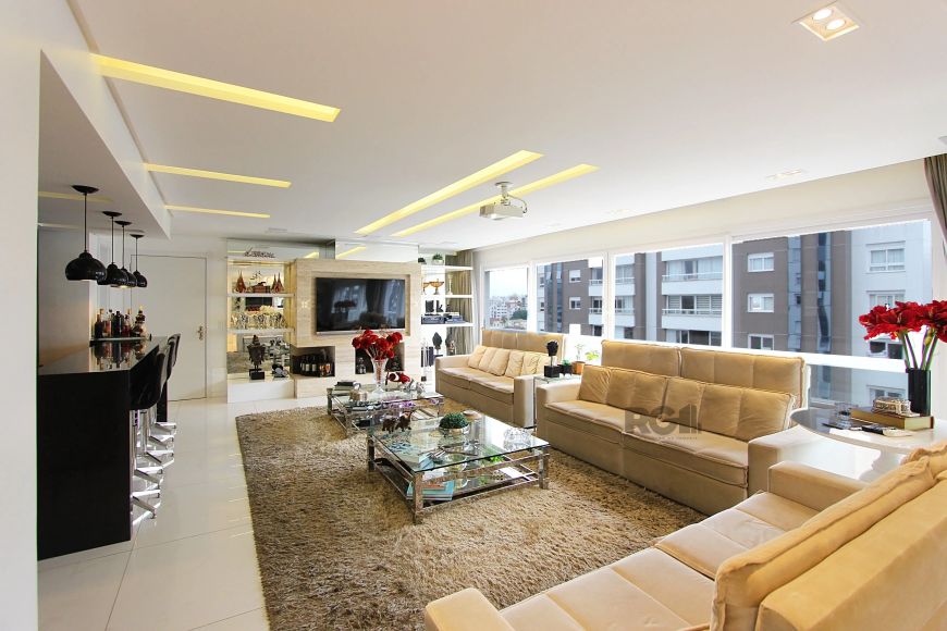 Excelente Apartamento no Condomínio Eucaliptos - Bairro Menino Deus, Este incrível apartamento, loca