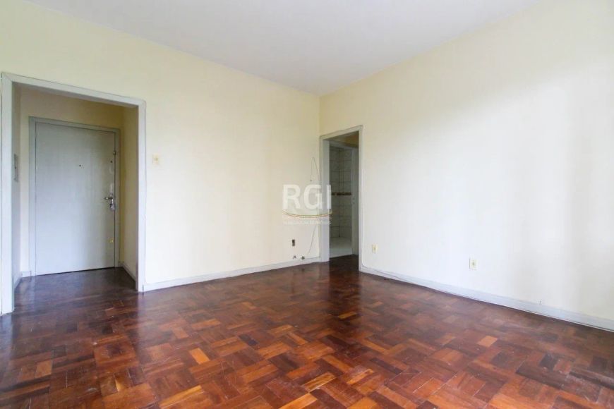 APARTAMENTO 3 DORMITÓRIOS SENDO 1 SUÍTE, 1 VAGA NO BAIRRO MENINO DEUS EM PORTO ALEGRE.Vende-se excel