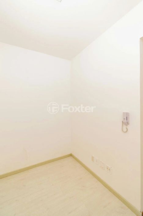 Sala / Conjunto Comercial à venda Rua Felipe Camarão, Rio Branco - Porto Alegre