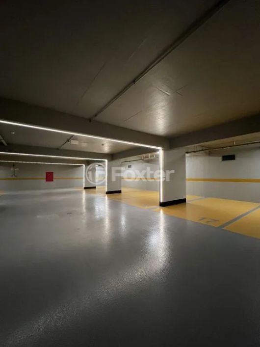 Imóvel para venda possui 81 metros quadrados com 2 quartos em Mont Serrat - Porto Alegre - RS