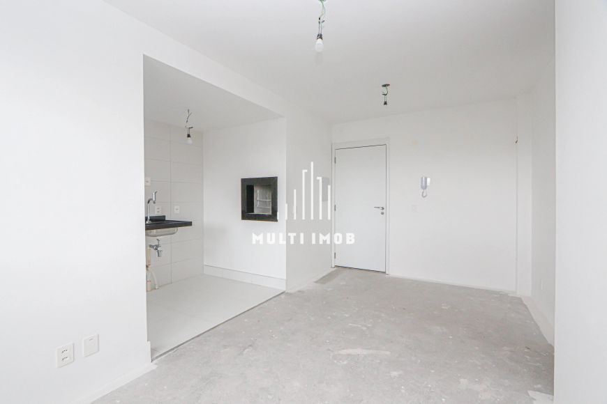 Apartamento 2 dormitórios 1 vaga no Bairro Azenha