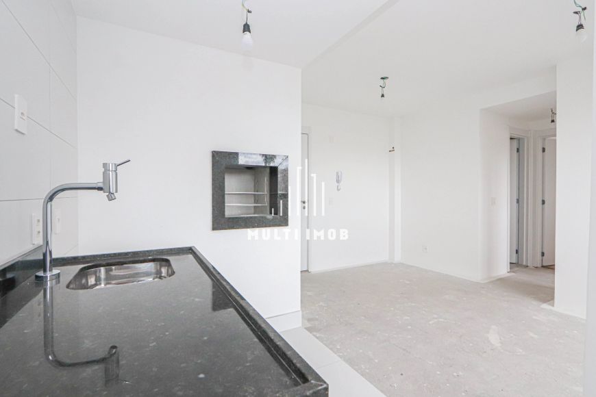 Apartamento 2 dormitórios 1 vaga no Bairro Azenha