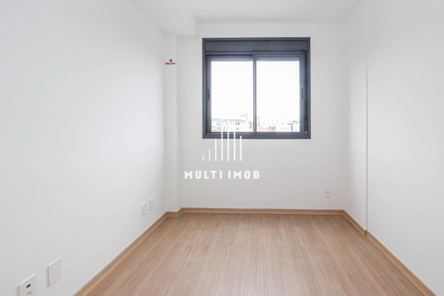 Apartamento 2 dormitórios 1 vaga no Bairro Azenha
