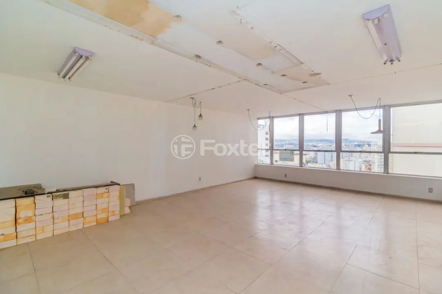 Sala / Conjunto Comercial à venda Rua General Vitorino, Centro Histórico - Porto Alegre