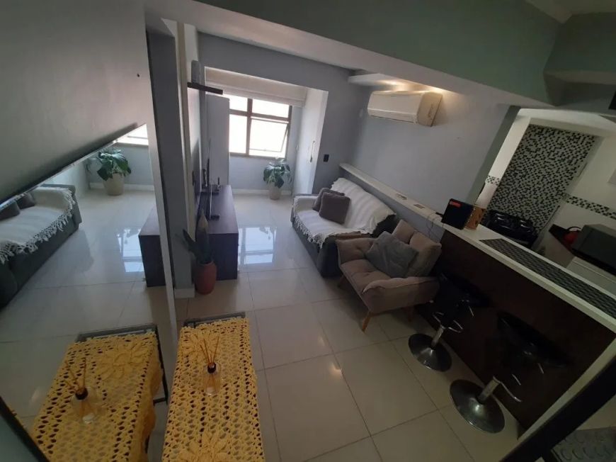 VENHA MORAR NO BAIRRO HIGIENOPOLIS , EDIFICIO PEQUENO , DUPLEX COBERTURA SENDO : PARTE DE BAIXO : 01