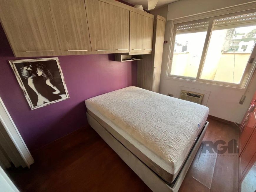 Cobertura de dois quartos (dormitórios) no bairro Jardim Botânico em Porto Alegre.Na parte de baixo,