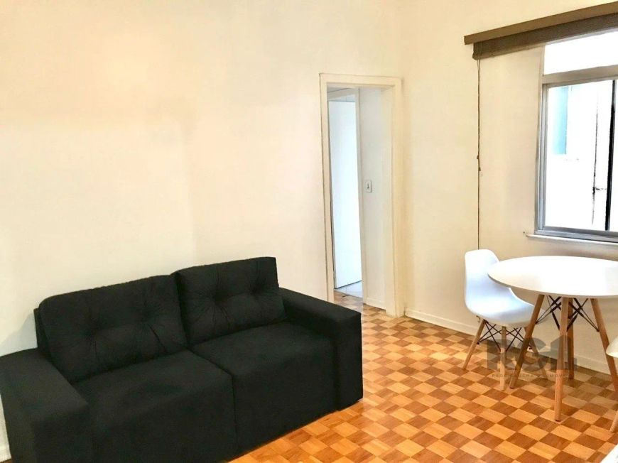 Apartamento de 2 dormitórios no bairro Centro Histórico