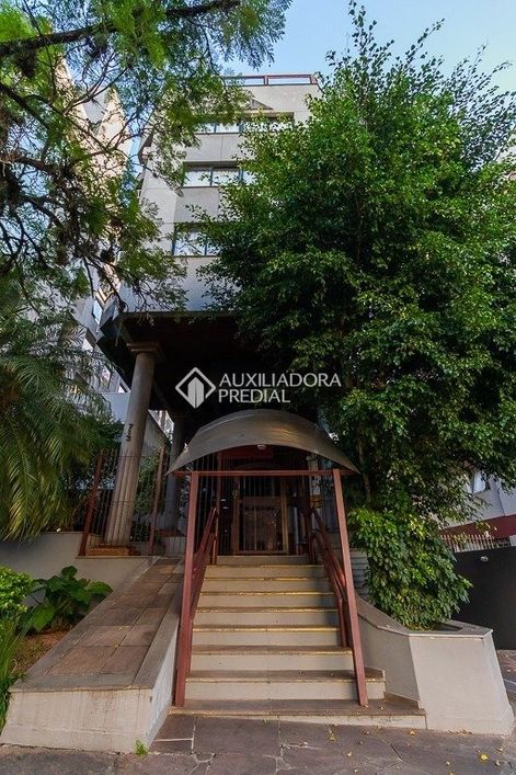 Apartamento à venda no bairro Floresta, com 33 m² e 1 dormitório/quarto disponível.
