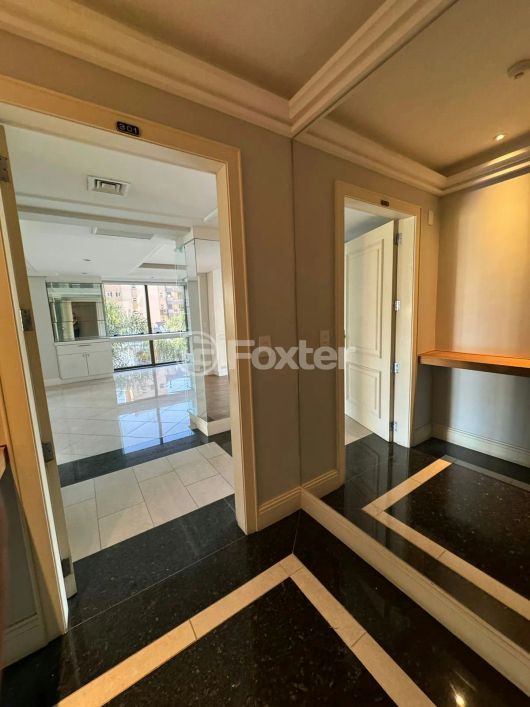 Apartamento à venda Rua Pedro Ivo, Mont Serrat - Porto Alegre
