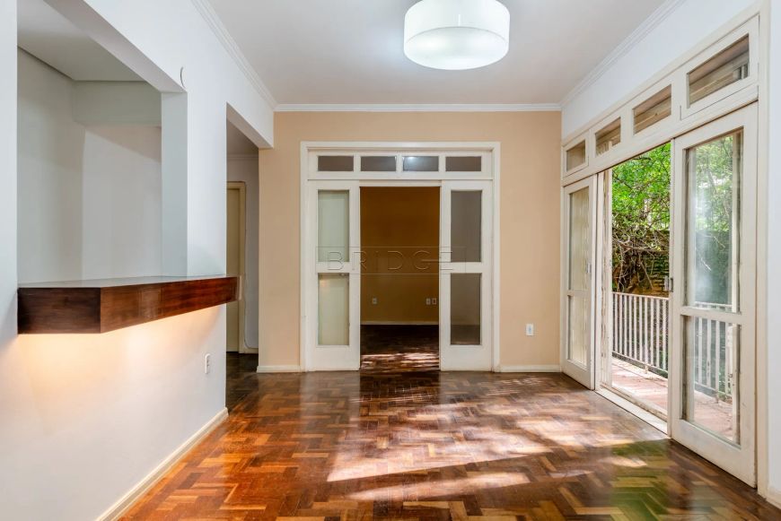 Apartamento de 02 dormitórios (1 suìte) - Moinhos